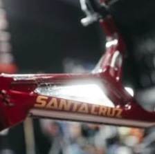 Detal ramy Santa Cruz